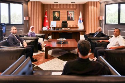 NESLİHAN ÇEBER VE UMUT ZEYBEK’TEN REKTÖR DOĞAN’A ZİYARET