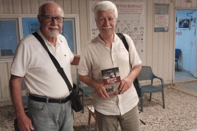 İKİ HÜRRİYETÇİ GAZETECİ ARSUZ’DA BULUŞTU