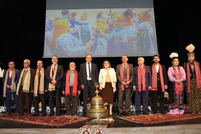 TÜRK DÜNYASININ OZANLARI GAZİANTEP’TE BULUŞTU